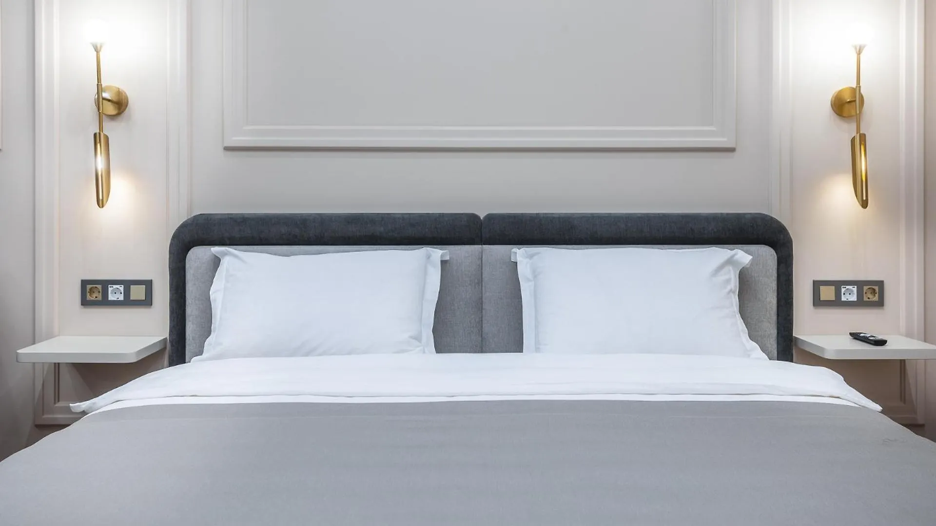 Apart Hotel Colibri Almati